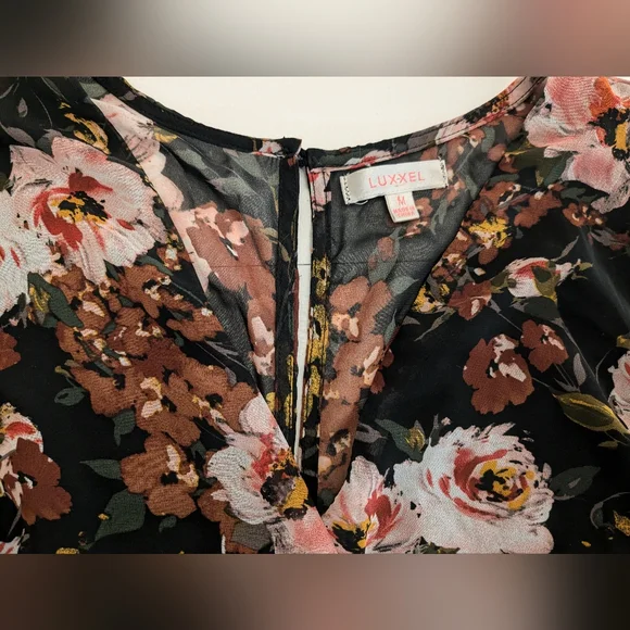 LUXXEL Ruffle Mini Dress - Picture 3 of 11